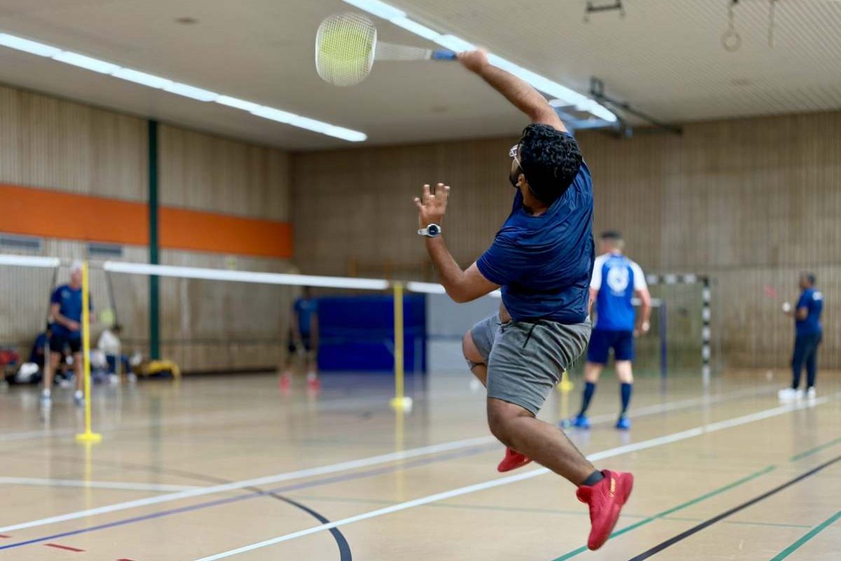 7 Siege in 10 Badminton-Ligaspielen an einem Wochenende