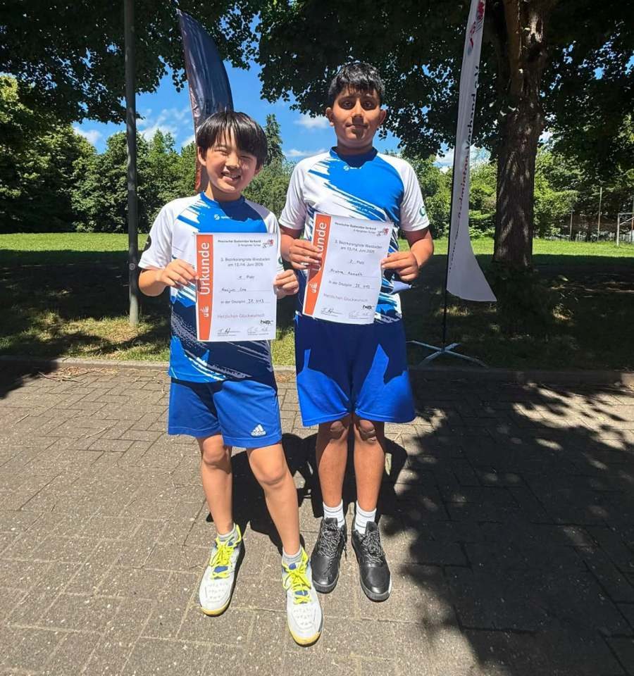 Triumphwochenende: Brillante Badminton-Jugend holt Titel in zwei Städten
